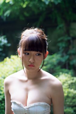 花落宫廷错流年