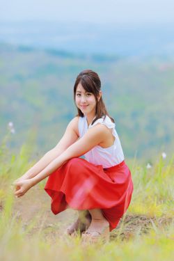 两根紫黑肿胀隔着一层薄膜